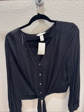 H&M Women's Black Button-Front Tie Hem Cropped Blouse